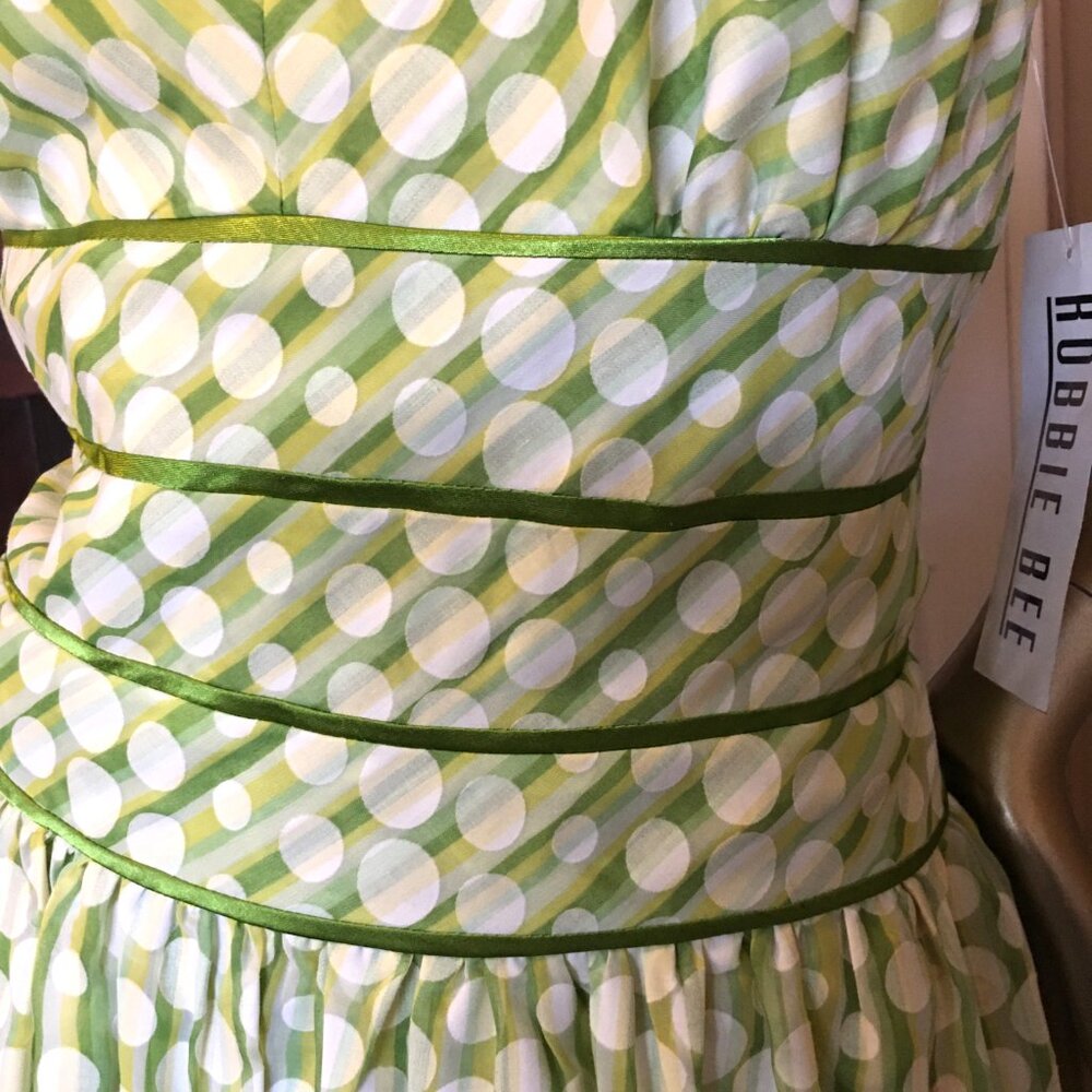 ROBBIE BEE 🪞 Fit & Flare green polka dot dress 🪞 NEW WITH TAGS!! - Picture 5 of 12